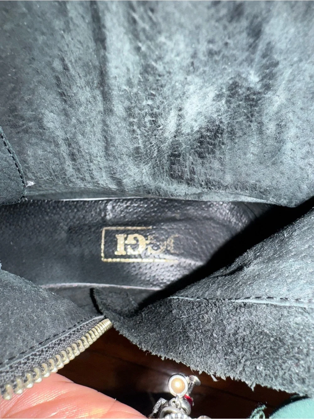 Oggi classic black